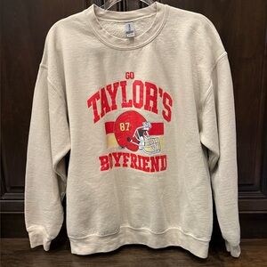 Gildan Heavy Blend Beige Sweatshirt